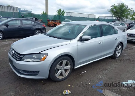 2015 Volkswagen Passat 1.8T Se из США, поврежденный, VIN 1VWBT7A3XFC011108